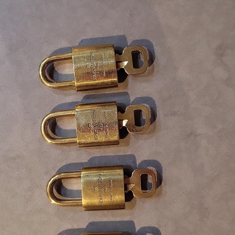 Louis Vuitton Authentic Lock & Key - Picture 11 of 16